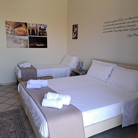 B&B La Terrazza Degli Scrittori Racalmuto ภายนอก รูปภาพ