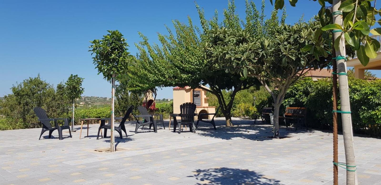 B&B La Terrazza Degli Scrittori Racalmuto ภายนอก รูปภาพ
